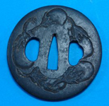 goishi gata tsuba